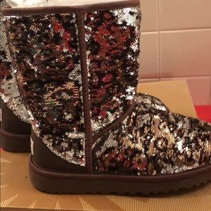 NWT CHEETAH PRINT UGGS